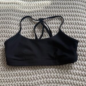 ALO Yoga Airlift Intrigue Bra